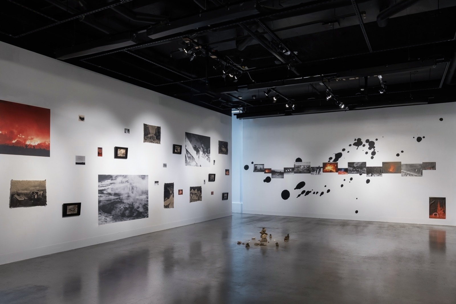 “Don’t(,) go gentle into that good night”, George Paton Gallery, Melbourne, 2025
